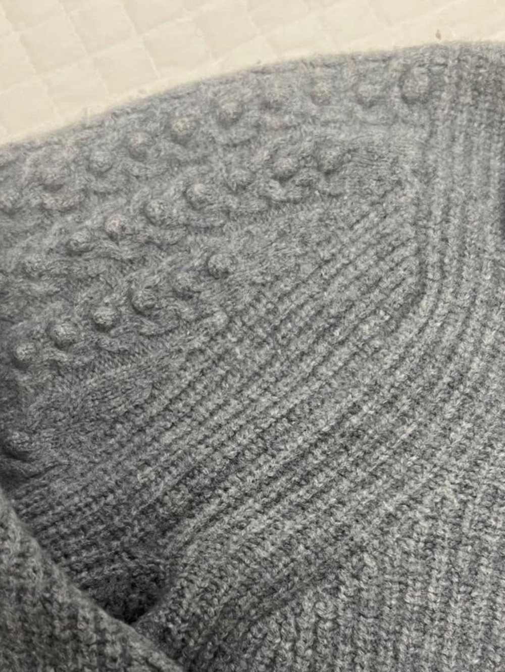PAIGE Heather Grey Wool Blend Bobble Knit Turtleneck Sweater S - Picture 4 of 9